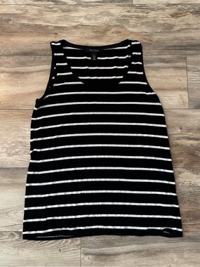 White House Black Market striped tank top classic scoop Small Black & White